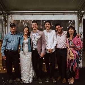 Meet your Posher, Sharon